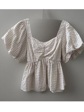 Old Navy Beige Gingham Puff Sleeve Peplum Milkmaid Top